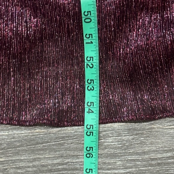 NWT- R&M Richards Maroon Full Length Evening Gown with Slit - Size 6 - Picture 16 of 16